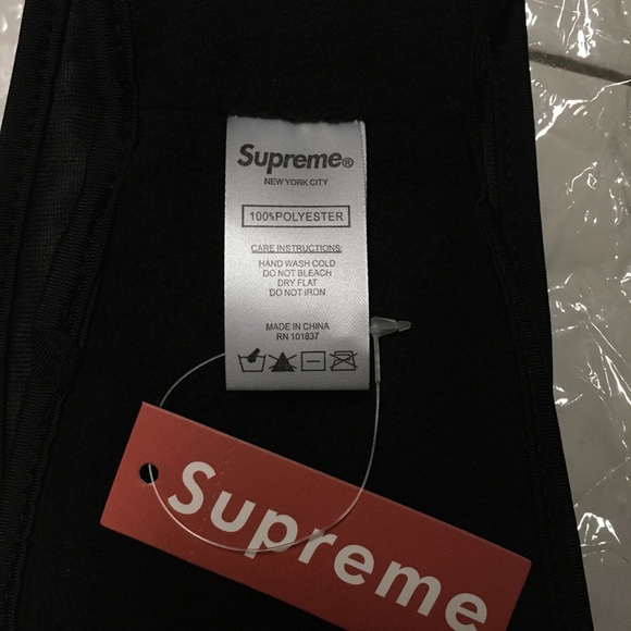 Black/Red Supreme Fleece Headbands! Send offers!!! - Picture 3 of 3